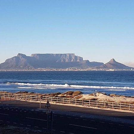 Blouberg Luxury Beachfront Apartment Bloubergstrand Exterior photo