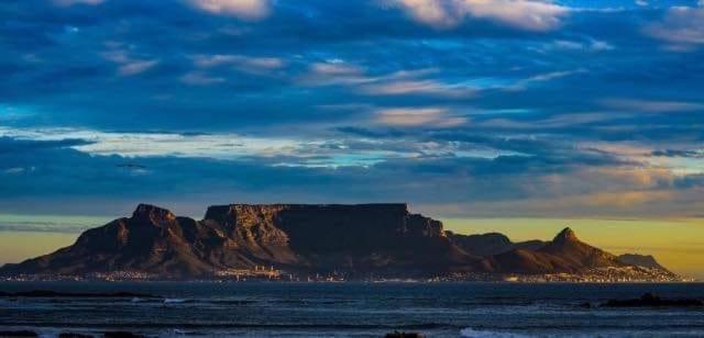 Blouberg Luxury Beachfront Apartment Bloubergstrand Exterior photo